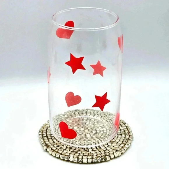 Red Hearts and Stars 16oz Beer Can Glass Cup NWT - Picture 1 of 2